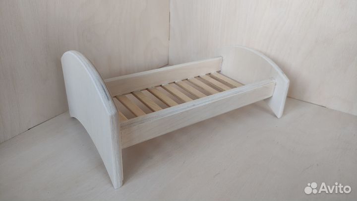 Кроватка для кукол до 20 см