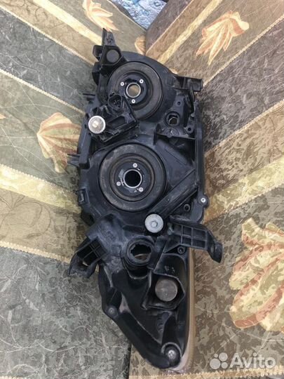 Фара правая corolla 150