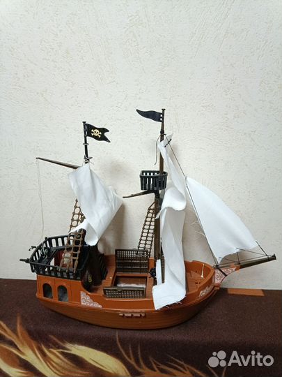 Пиратский корабль