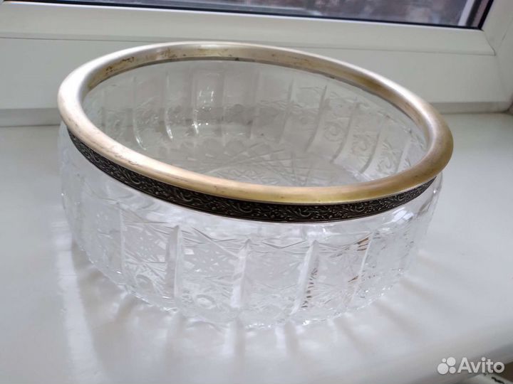 Ваза с ободком для фруктов