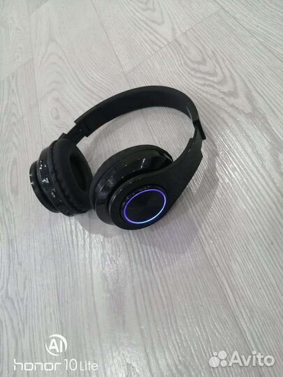 Беспроводные наушники