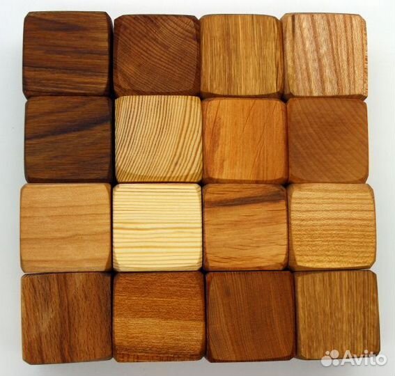 Кубики из разных пород дерева