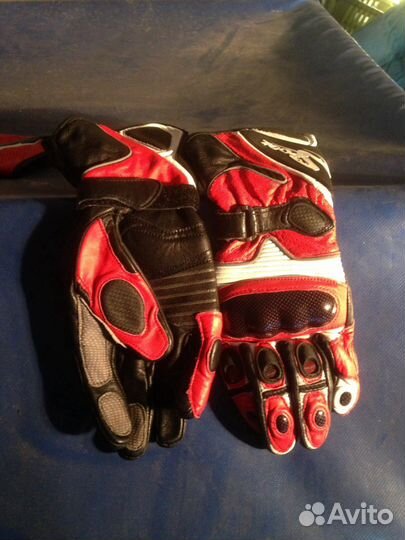 Мотоперчатки