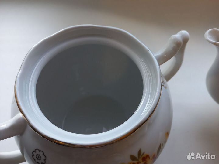 Заварочный чайник и сахарница СССР