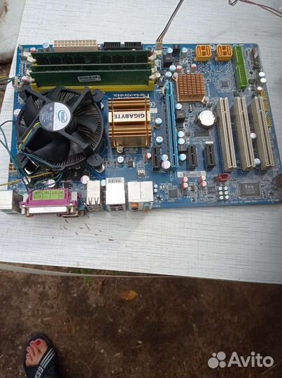 Материнская плата