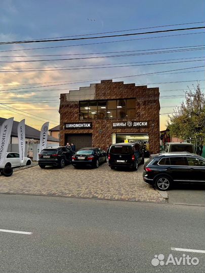 Arivo Premio ARZ1 215/65 R17 96T