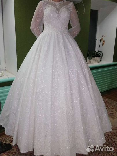 Свадебное платье