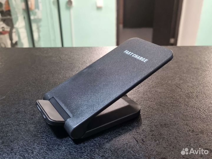 Беспроводная зарядка 15w