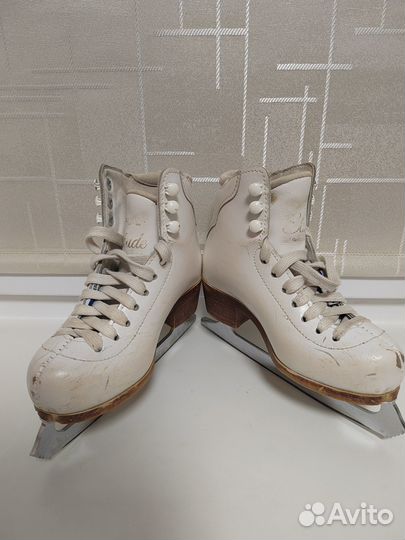 Коньки для фигурного катания graf etude