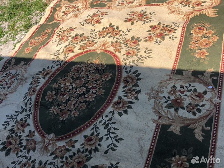 Мягкии ковер