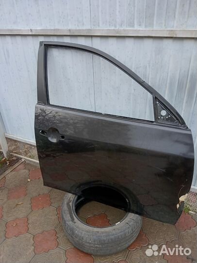 Дверь на Hyundai Elantra нd