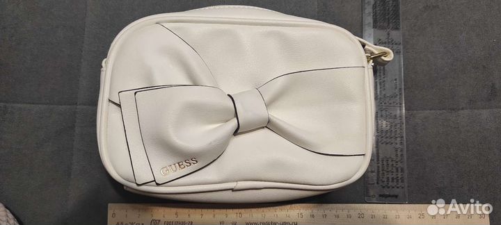 Сумочка кроссбоди Guess