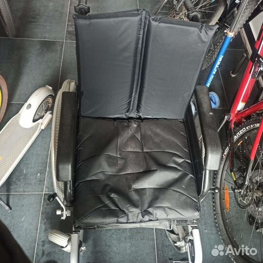 Инвалидная коляска