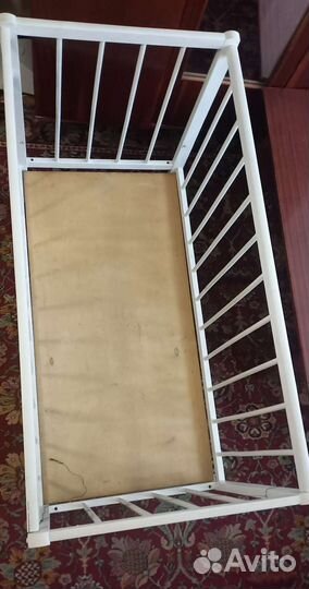 Детская кроватка