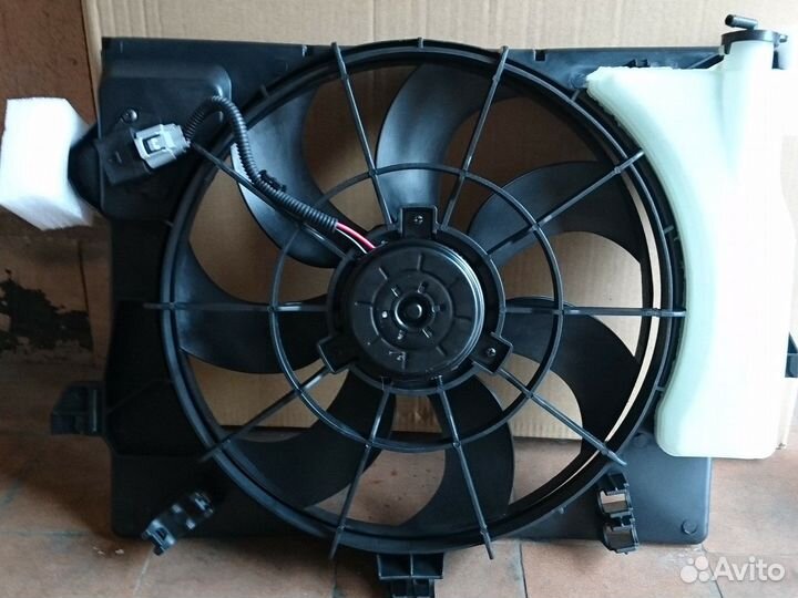 Вентилятор охлаждения Hyudai Solaris