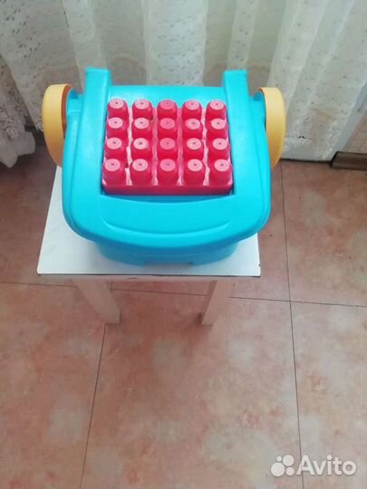 Чемоданчик с конструктором