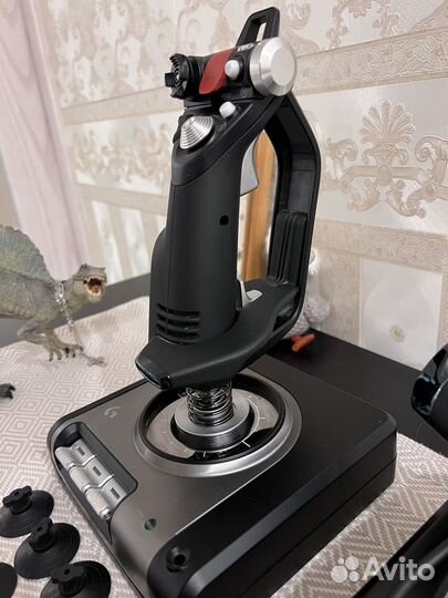 Logitech джостик G X52