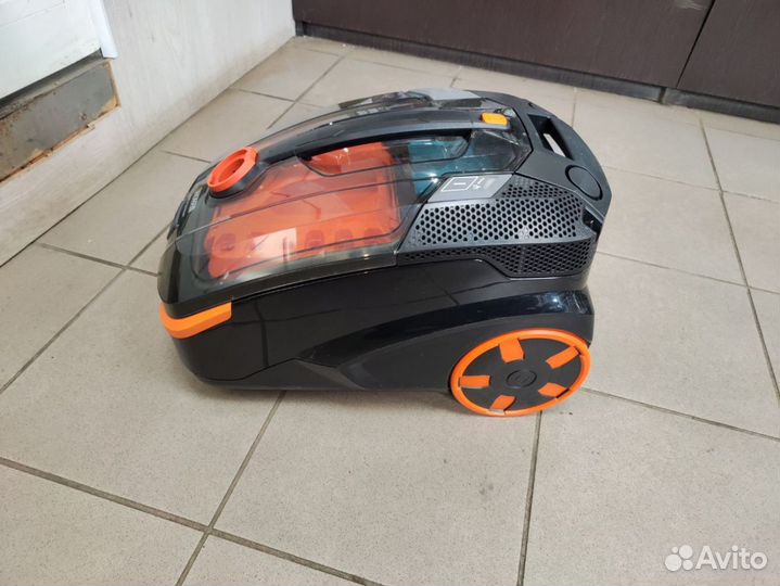 Пылесос моющий Thomas 788598 Drybox Amfibia Pet