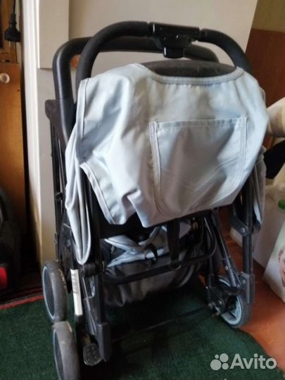 Детская легкая коляска