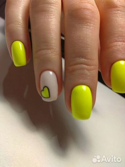 Маникюр на дому