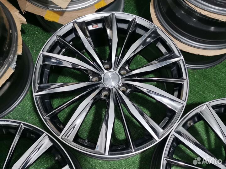 Weds Leonis R-20 (5x114,3; ET52; 8,5j)