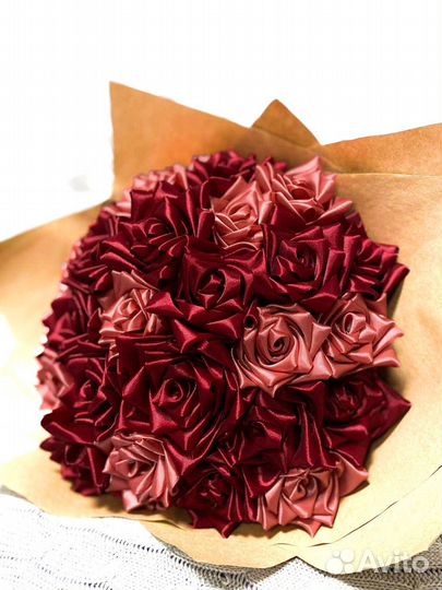 Букеты из синельной проволоки и атласных лент