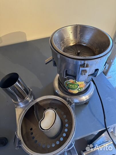 Соковыжималка hurakan HKN-CFV90