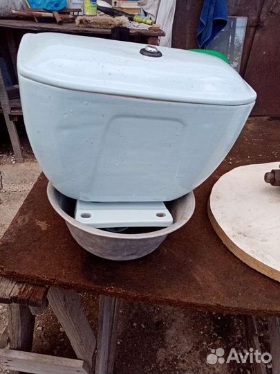 Бочок для унитаза