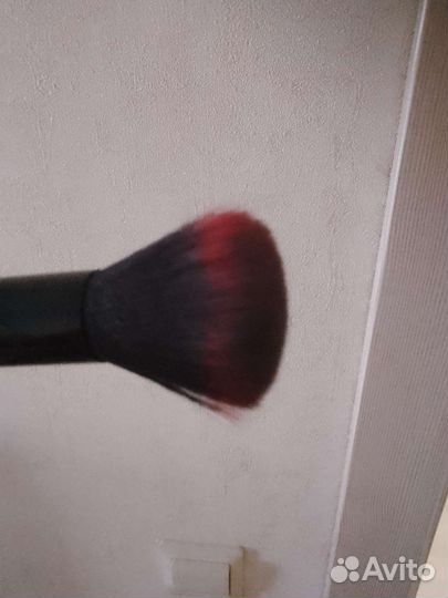Кисть для макияжа