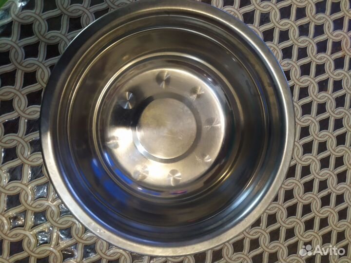 Миски для кошек и собак