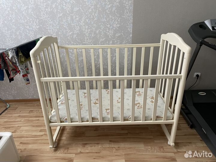 Детская кровать с матрасом бу