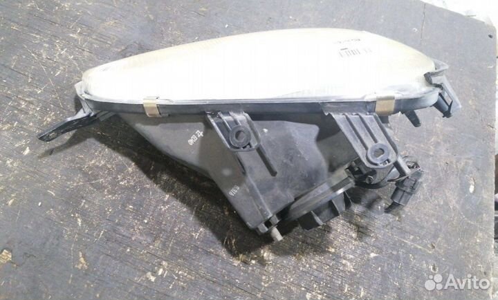 Фара mazda eunos presso