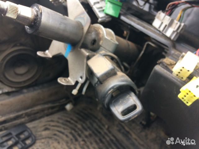 Субару легаси B11 EJ20 замок зажигания