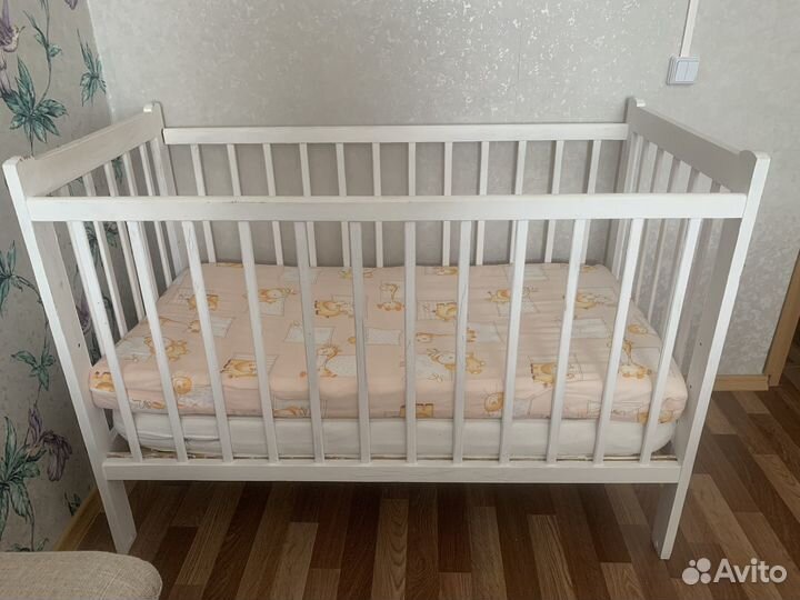 Детская кроватка
