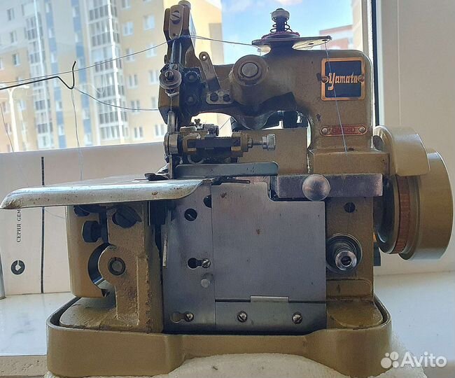 Прoфеccионaльный оверлок Yаmаta GN1-6D