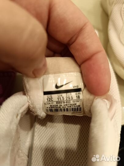 Кроссовки nike 29,5(18см) 28(17см), 31,5(19см)