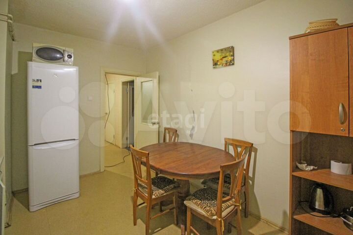 2-к. квартира, 70 м², 6/7 эт.