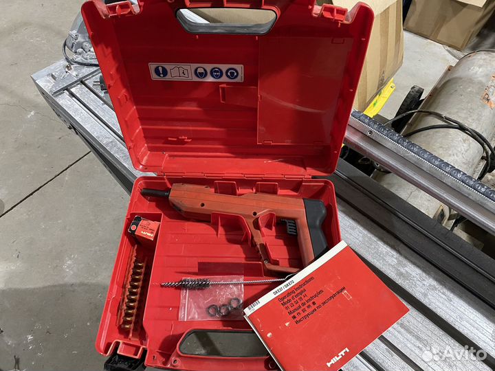 Пороховой монтажный пистолет hilti