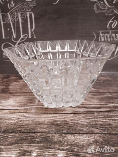 Хрустальная ваза