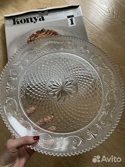 Блюдо новое стеклянное