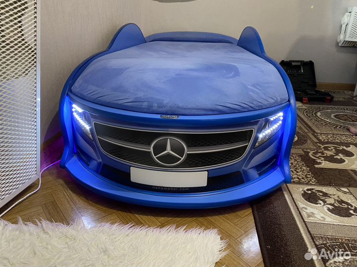 Кровать машина для мальчика бу синяя