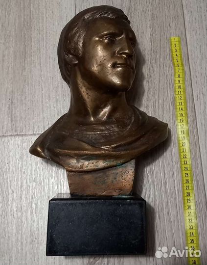 Бюст В. Высоцкий Пр-во 1980х.Бронза
