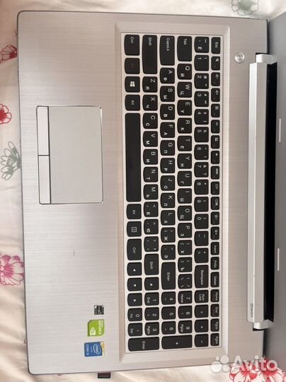 Ноутбук lenovo