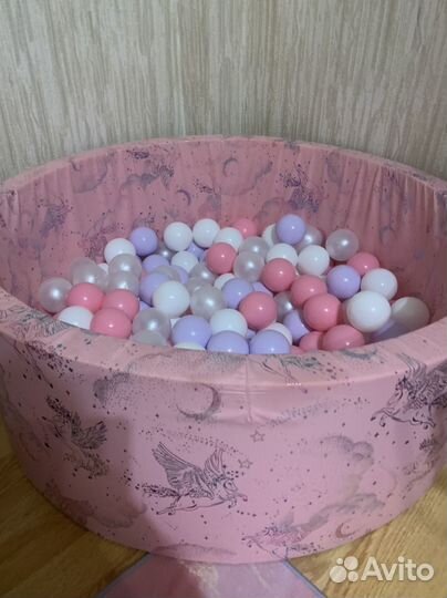 Бассейн с шариками