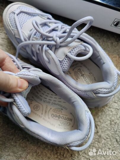 Кроссовки женские детские 38-39 Котофей