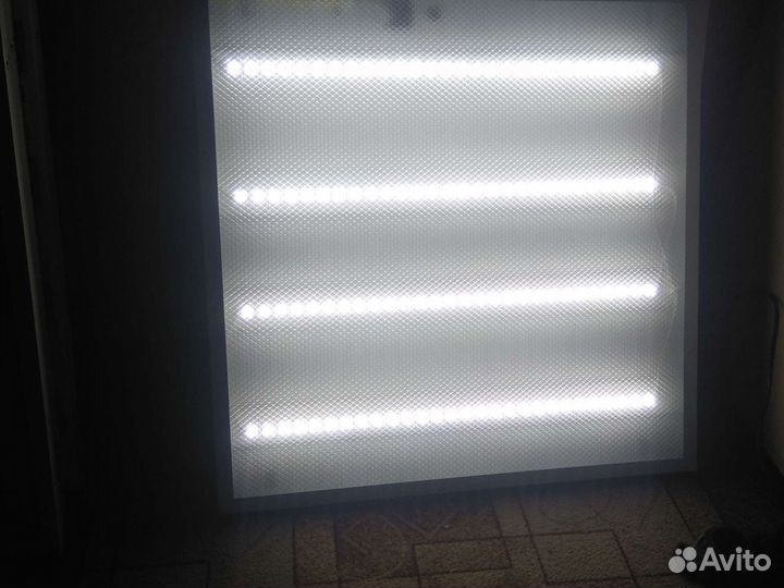 Светодиодный светильник армстронг