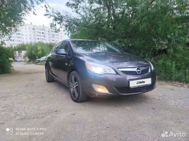 Opel Astra 1.4 МТ, 2012, 195 000 км