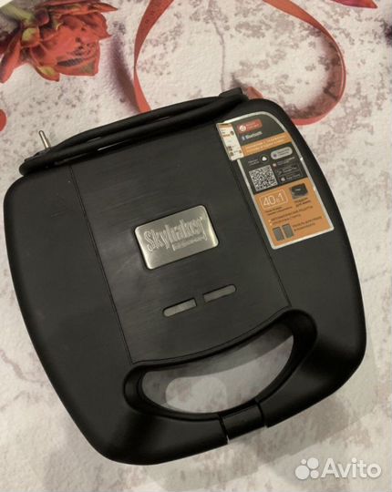 Электрическая вафельница