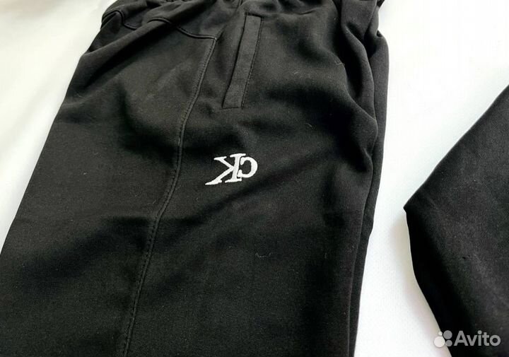 Спортивные костюмы Calvin Klein удобные