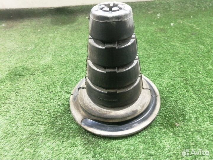 Деталь задняя Toyota Land Cruiser Prado 150 KDJ150